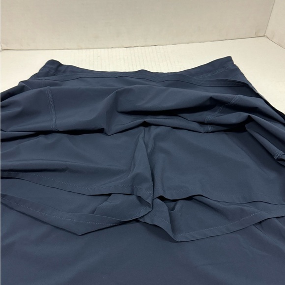 Navy Athleta side zip skirt with built in short size 6 - Picture 7 of 8